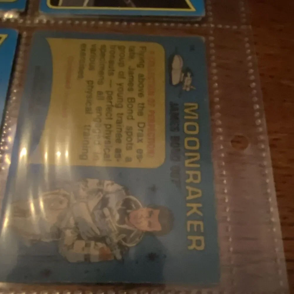 Moonraker Topps 1979 James Bond Non-Sport Trading Card Lot, 9 Cards Roger Moore